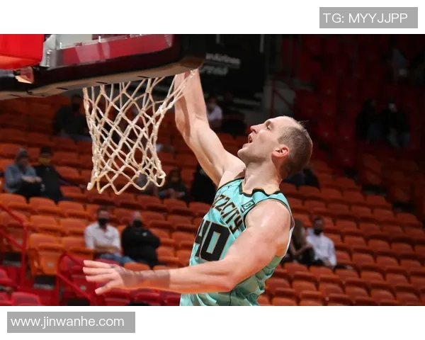 阿尔法-卡巴主场告捷，全队状态火热备战季后赛