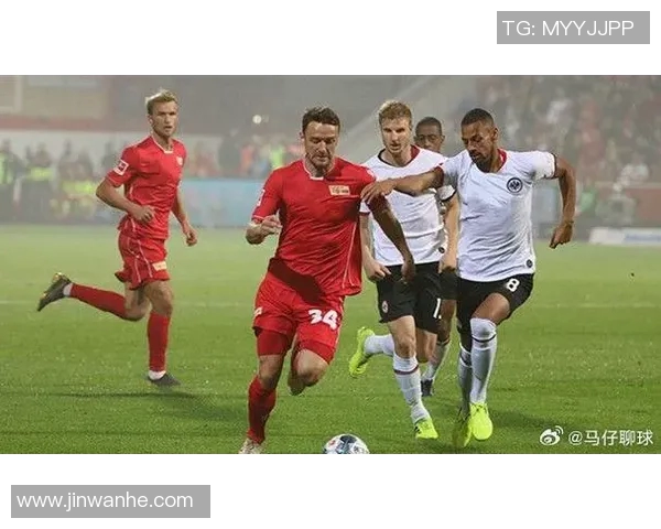 奥格斯堡主场硬战德甲球迷尽放热情