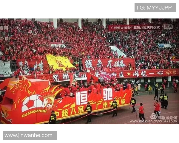 国内足球联赛中超开启新季,广州恒大成为夺冠热门球队