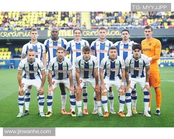 皇马官宣签约超级新星，挑战巴萨霸主地位的壮举引关注