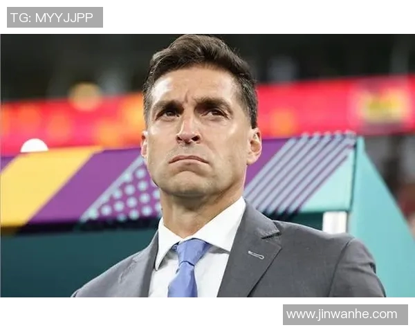 塞维利亚主帅因成绩不佳被解雇，俱乐部紧急寻找新帅接任