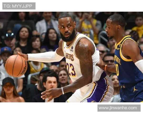 圣诞大战：湖人胜勇士，詹姆斯再次闪耀全场