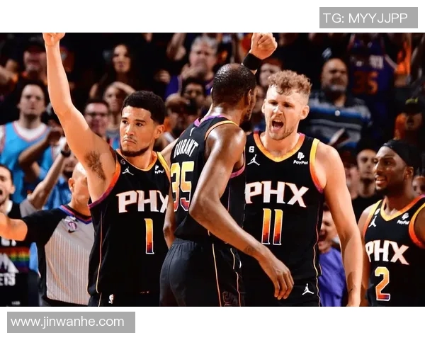 太阳队球员身穿特制球衣，向社会传递正能量