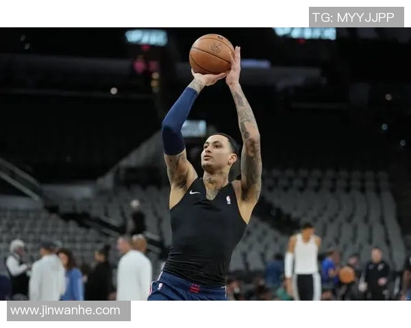 奇才球员拉塞尔·韦斯特布鲁克因伤缺席下场比赛，球队前景引发担忧